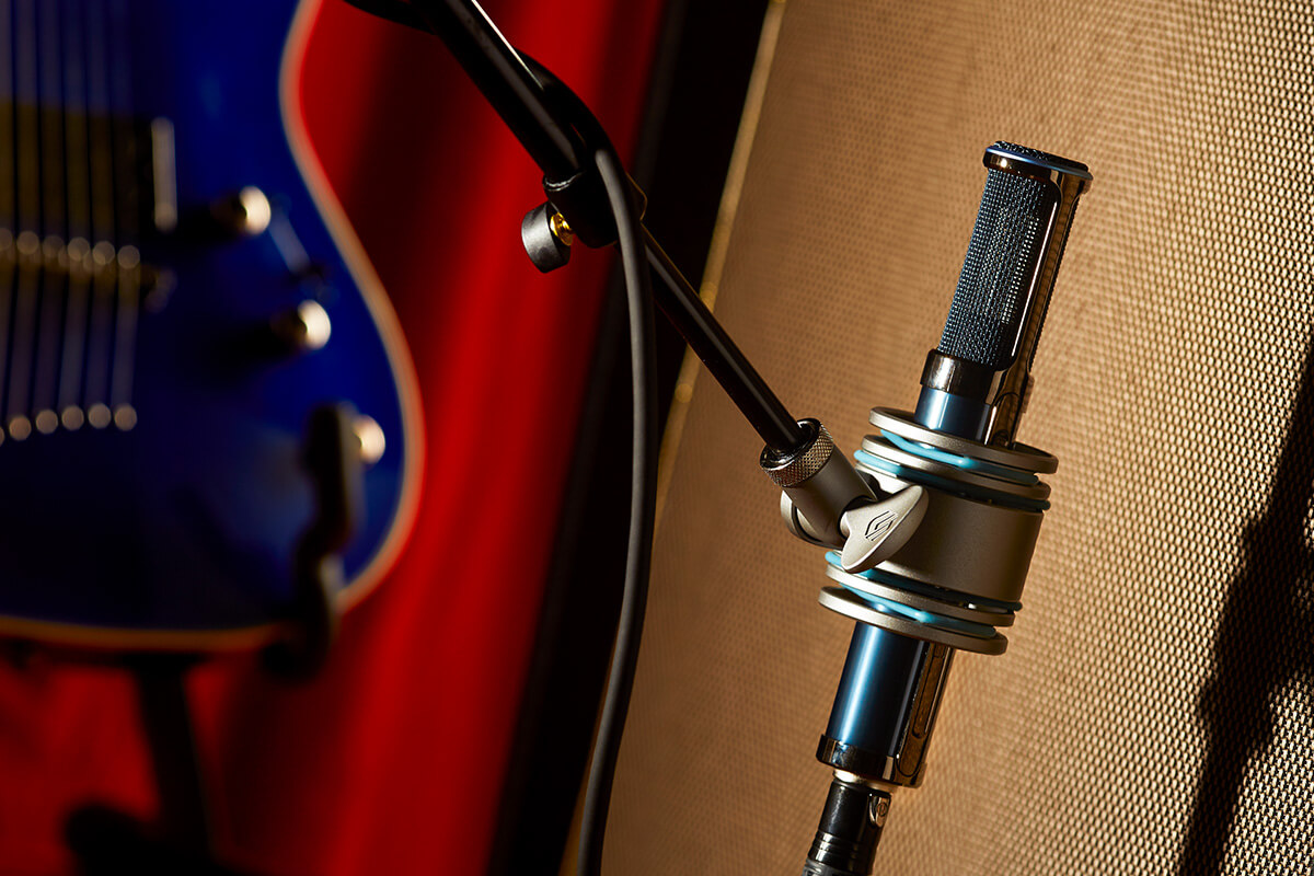 Sterling ST170 studio active ribbon microphone close up