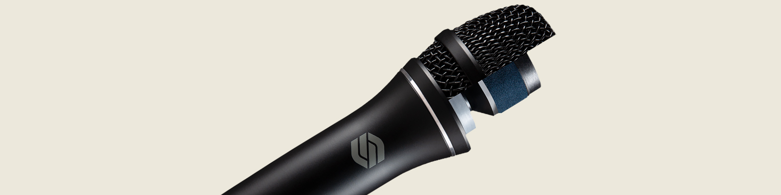 Sterling P30 active dynamic vocal microphone cutaway.